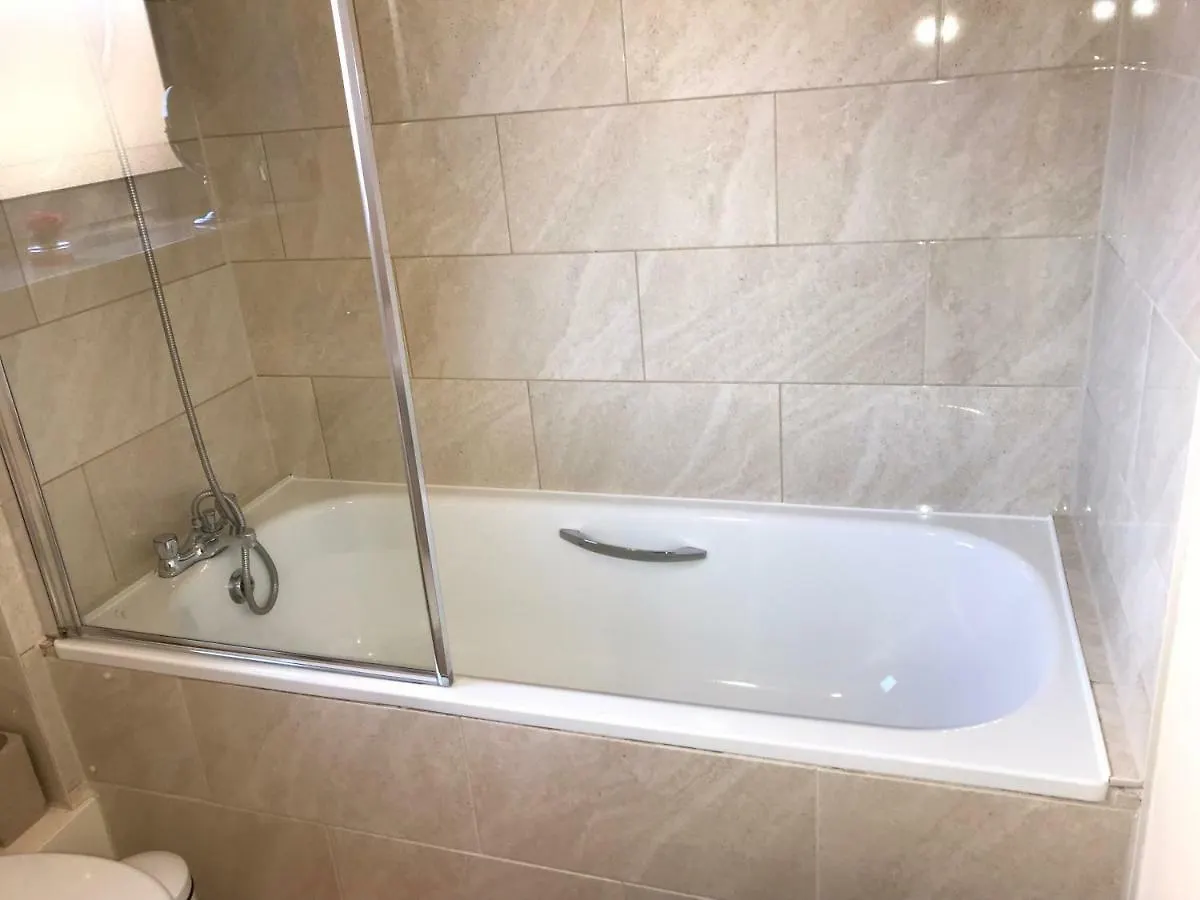 Cozy Apartment In Stratford From 18 Minutes To Central Londres